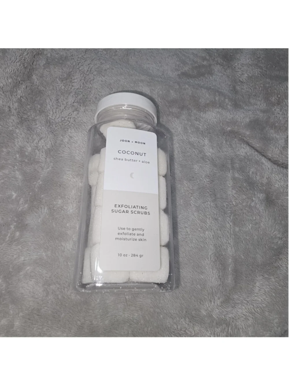 Joon x Moon Coconut Exfoliating Sugar Scrub Cubes One Size White